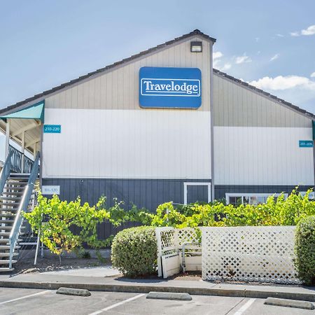 Travelodge By Wyndham Fairfield/Napa Valley מראה חיצוני תמונה