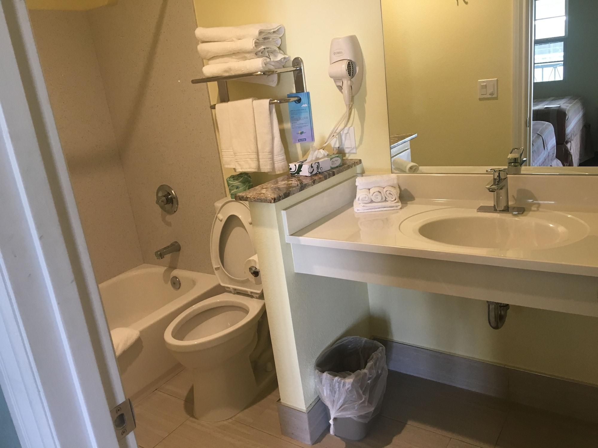 Travelodge By Wyndham Fairfield/Napa Valley מראה חיצוני תמונה