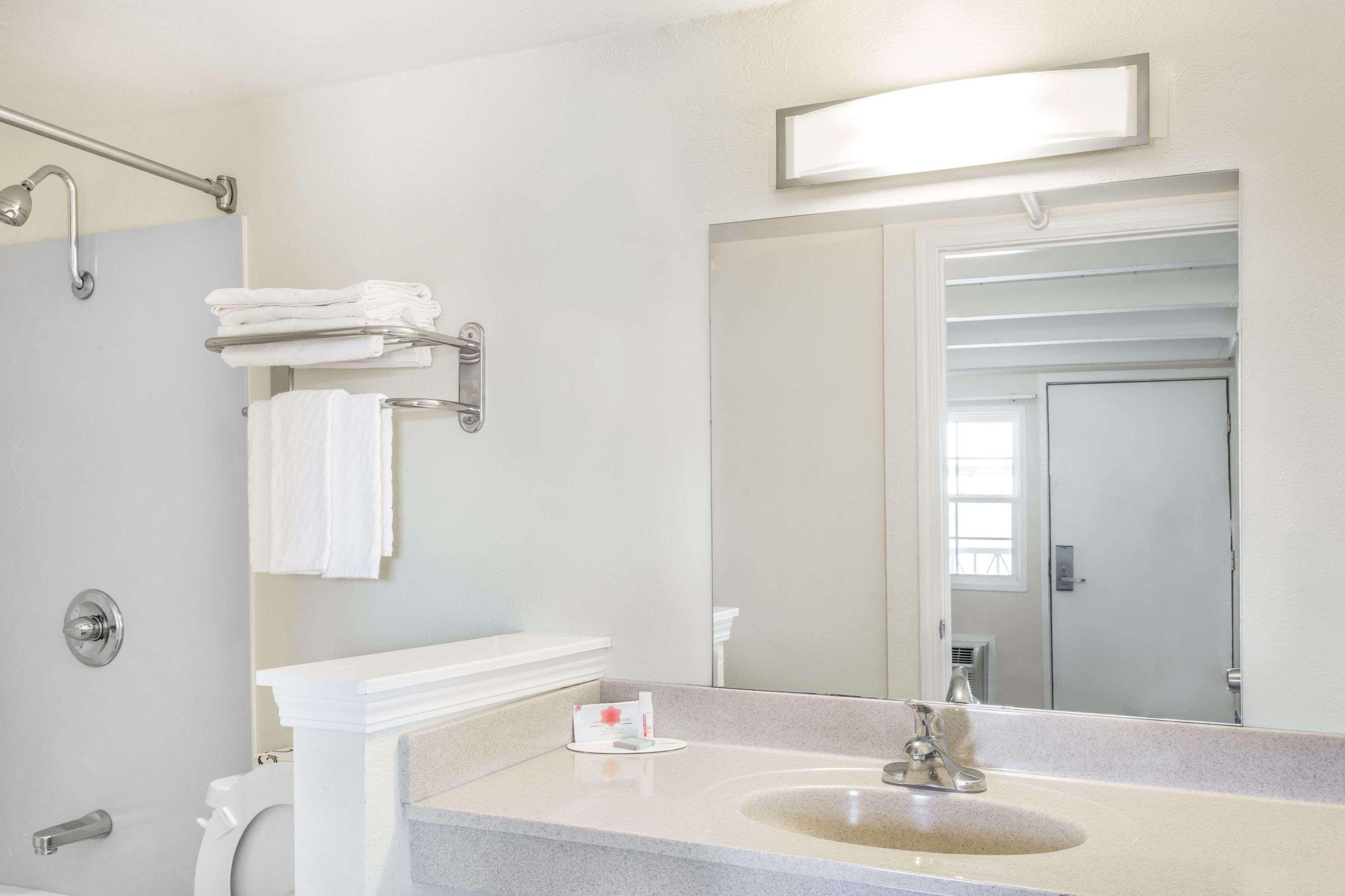 Travelodge By Wyndham Fairfield/Napa Valley מראה חיצוני תמונה